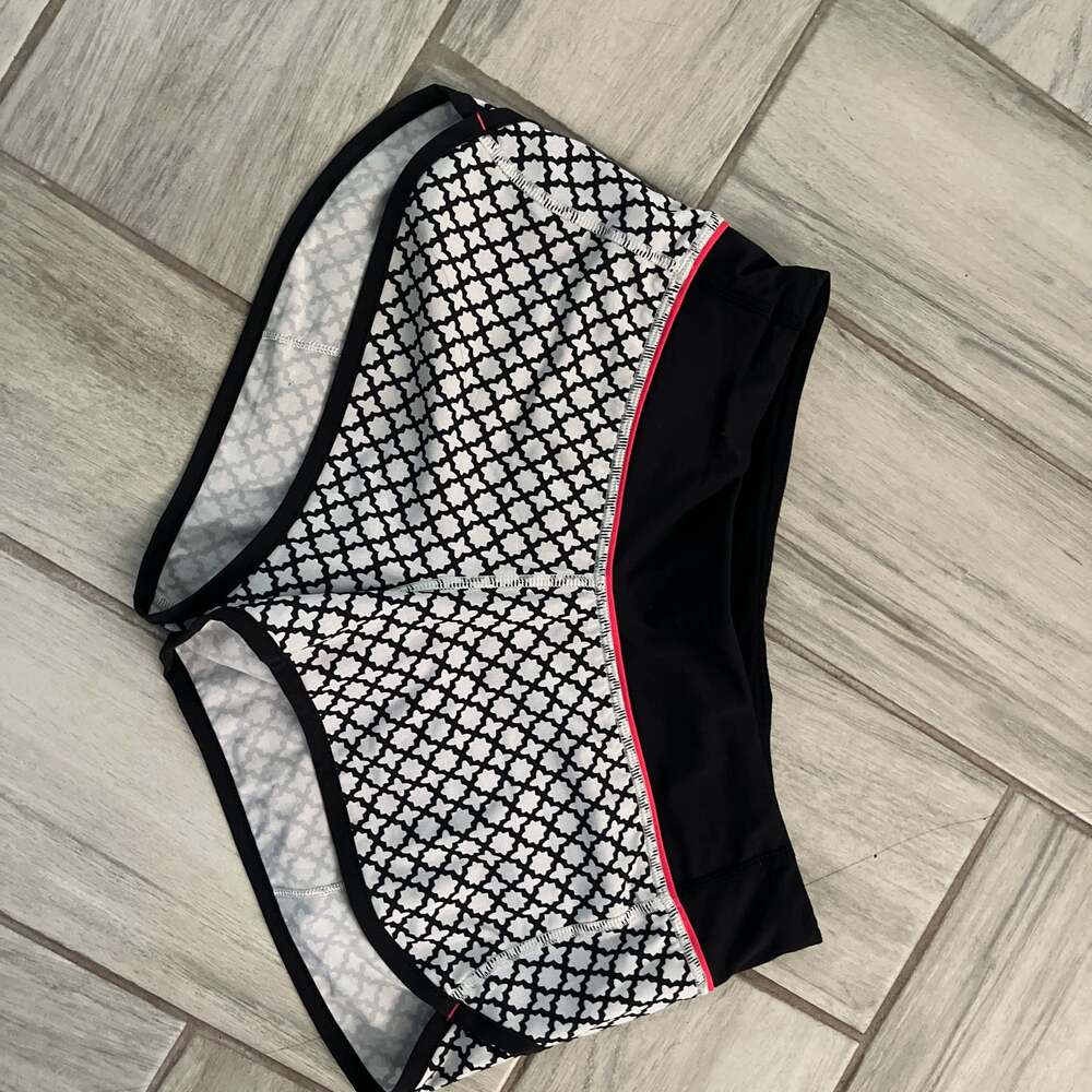 Lululemon Speed Up Low-Rise Running Shorts Black White Print Size S